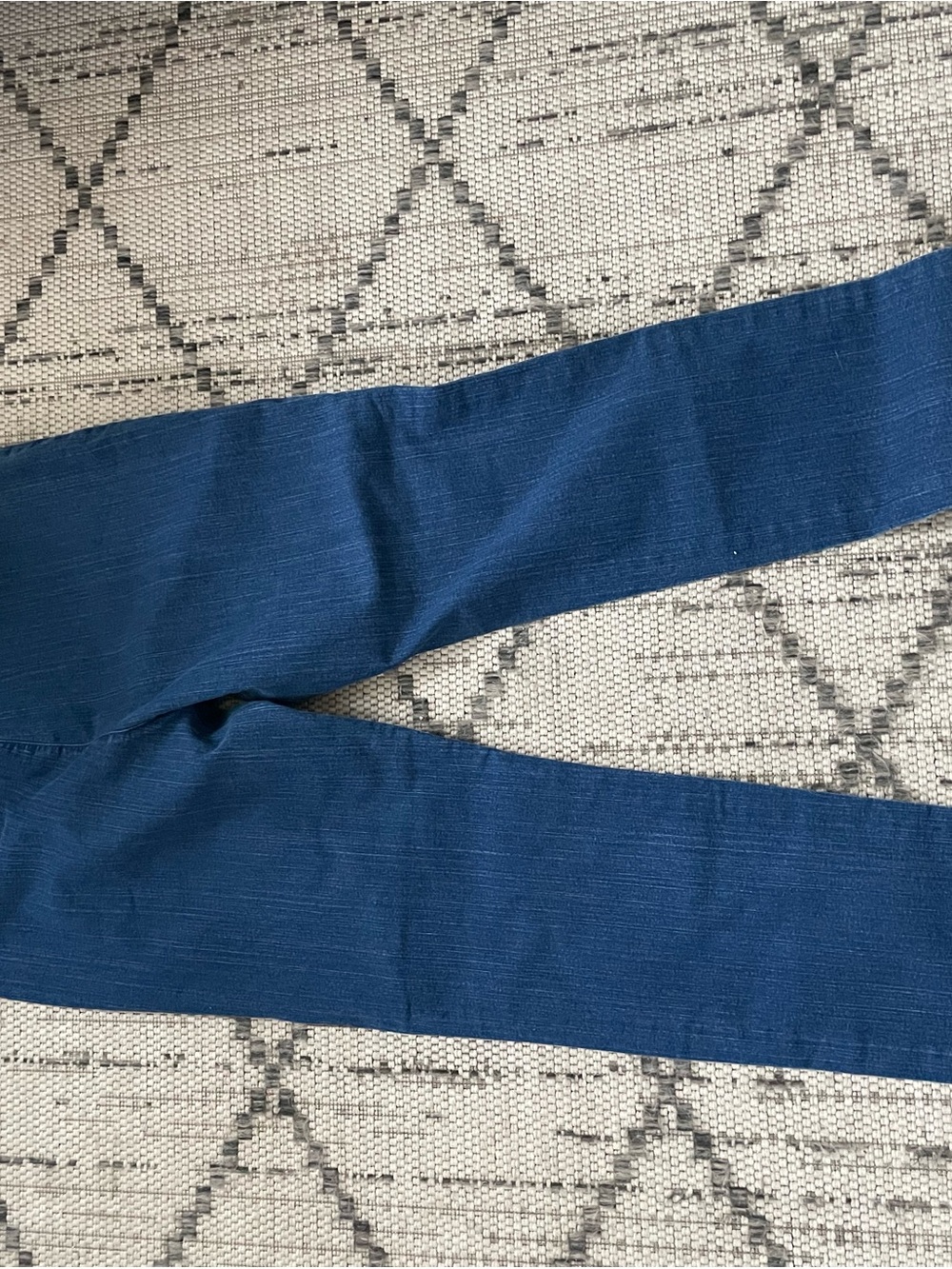 Chic classic COLLECTION Black and Denim Jeans with Subtle Fading - Picture 11 of 11